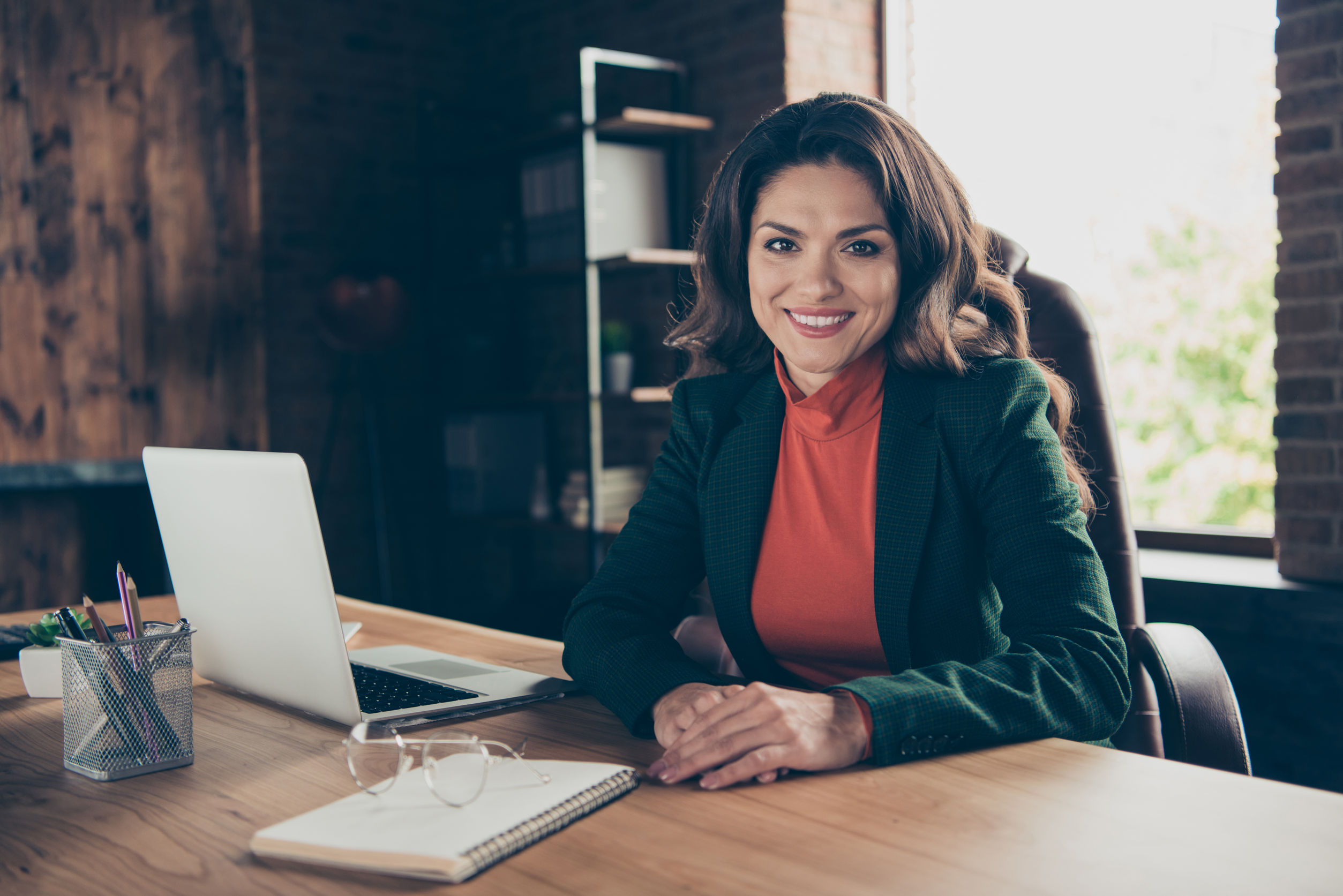 Women Financial Advisor Working Women Financial Advisor Working